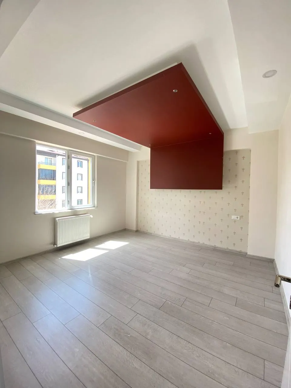 DEVELİ POLAT GAYRİMENKUL-YENİ MAH. ELBİZ CAD. YAKIN BAKIMLI GENİŞ MASRAFSIZ SATILIK DAİRE