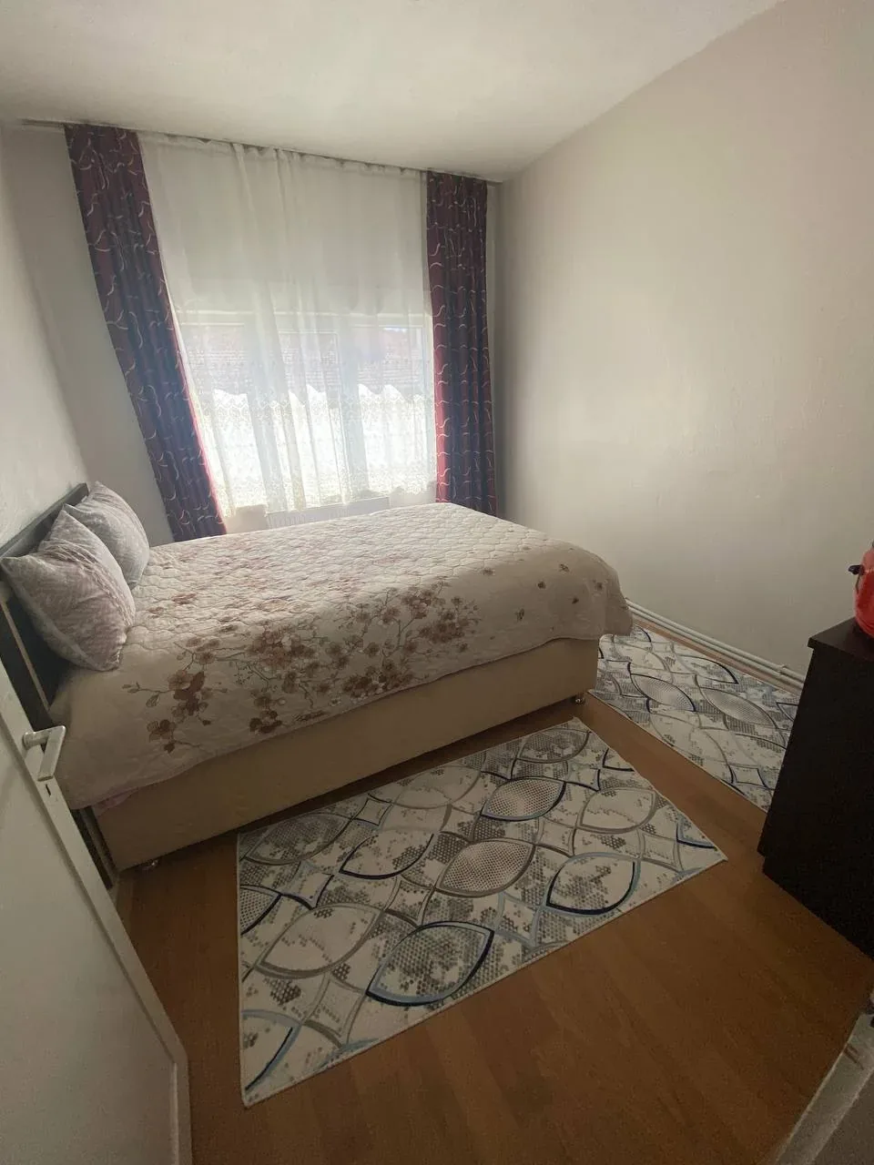 DEVELİ POLAT GAYRİMENKUL - YENİ MAH. SATILIK BAKIMLI ARA KAT DAİRE