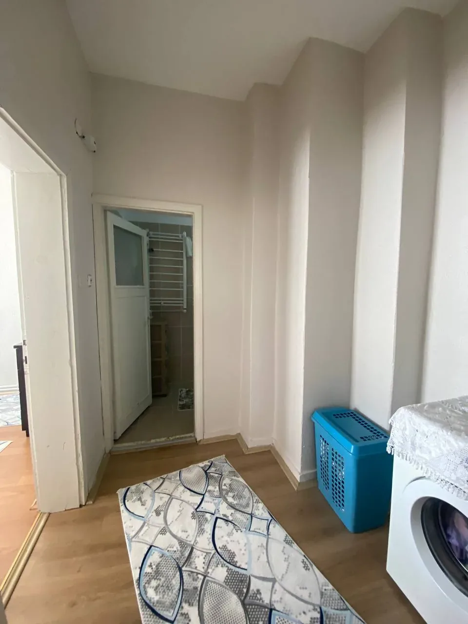 DEVELİ POLAT GAYRİMENKUL - YENİ MAH. SATILIK BAKIMLI ARA KAT DAİRE
