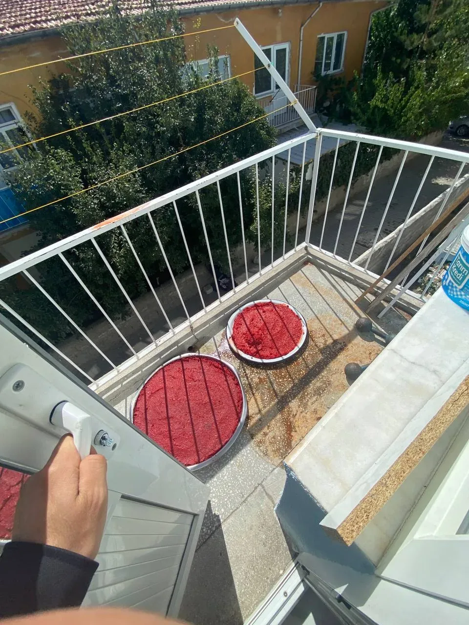 DEVELİ POLAT GAYRİMENKUL - YENİ MAH. SATILIK BAKIMLI ARA KAT DAİRE