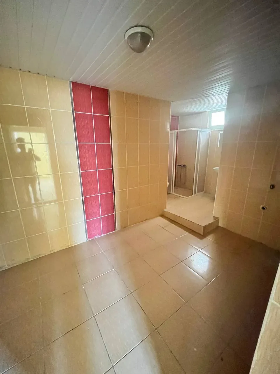 DEVELİ POLAT GAYRİMENKUL - YENİ MAH. SATILIK BAKIMLI YARI BODRUM DAİRE