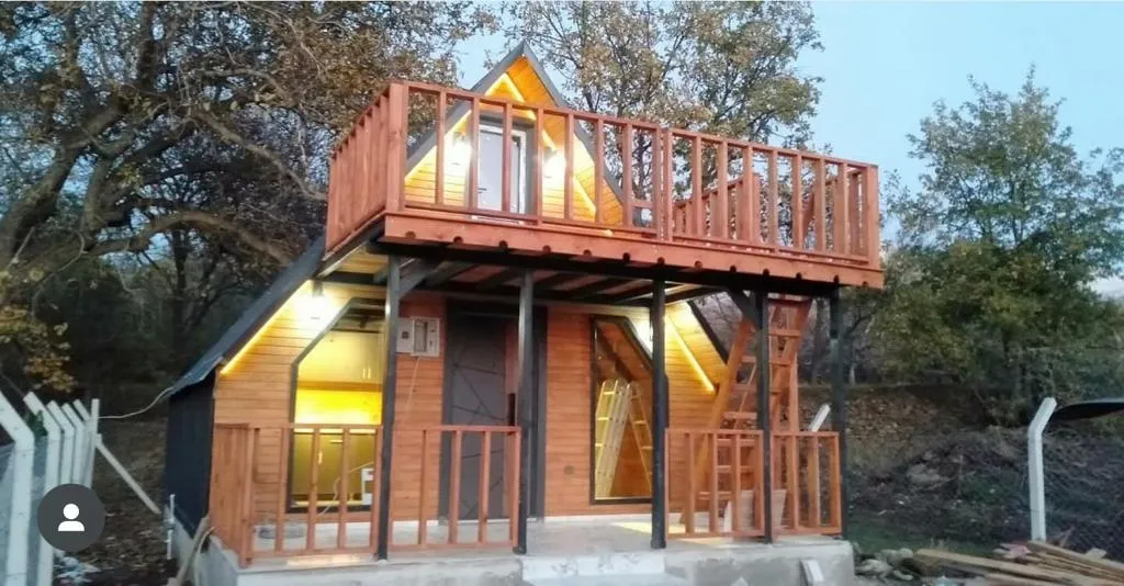DEVELİ POLAT GAYRİMENKUL-ZİLE MAH. KÖYÖNÜ MEVKİİNDE FUL EŞYALI BUNGALOV EVİ YAPILI SATILIK BAĞ BAHÇE
