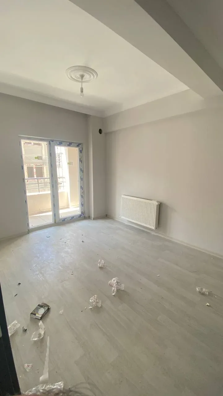 DEVELİ POLAT GAYRİMENKULDEN HASTANE BÖLGESİNDE SATILIK 3+1 DAİRE