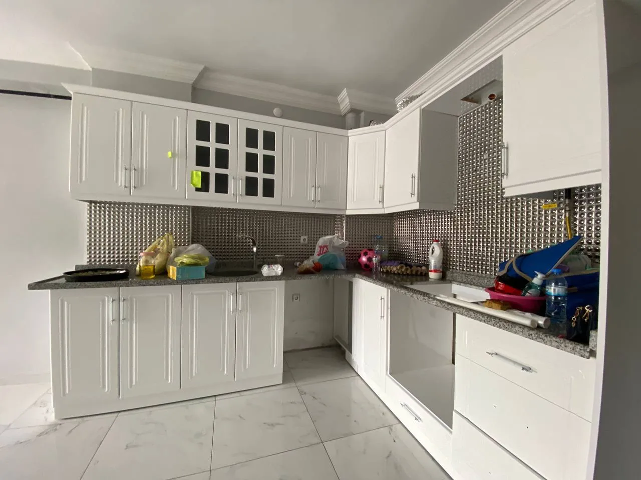 DEVELİ POLAT GAYRİMENKUL -  FENESEAŞAĞI MAH. ANAYOL ÜZERİ ULTRA LÜX GENİŞ SATILIK DAİRE