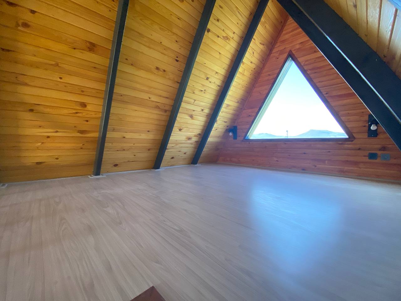 DEVELİ POLAT GAYRİMENKUL- YENİ ÇEVREYOLUNA SIFIR BUNGALOV EVİ OLAN BAHÇE