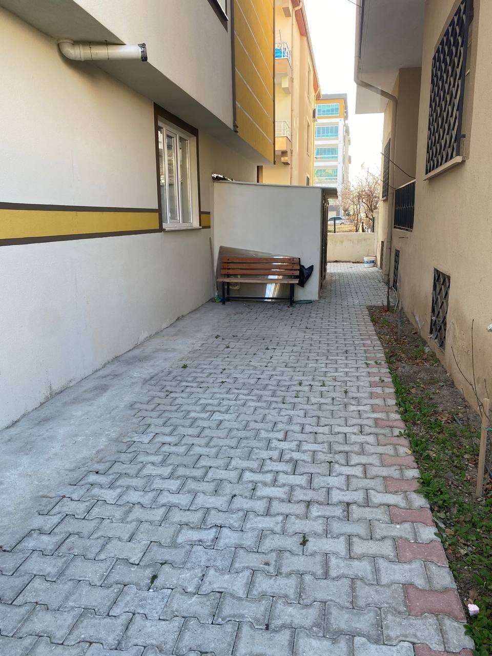 DEVELİ POLAT GAYRİMENKUL-HARMAN MAH. SATILIK BAKIMLI GENİŞ LÜX DAİRE