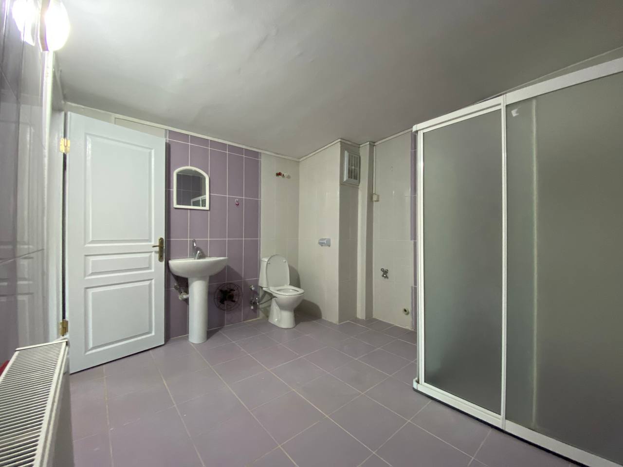 DEVELİ POLAT GAYRİMENKUL- YENİ HASTANE MEVKİİNDE SATILIK BAKIMLI DUBLEX DAİRE