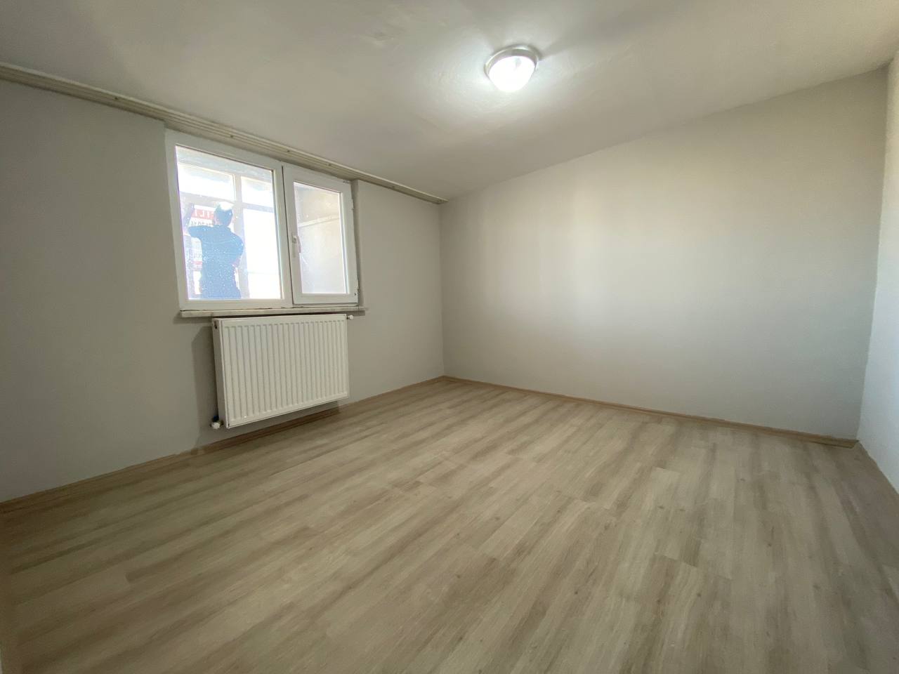 DEVELİ POLAT GAYRİMENKUL- YENİ HASTANE MEVKİİNDE SATILIK BAKIMLI DUBLEX DAİRE