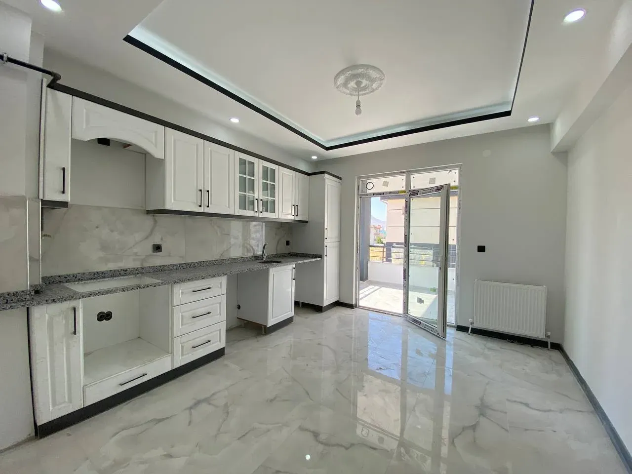 DEVELİ POLAT GAYRİMENKUL - AŞIKSEYRANİ MAH. 3+1 LÜX KİRALIK DAİRE