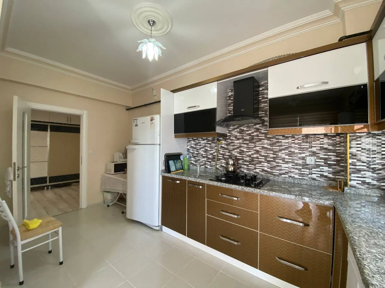 DEVELİ POLAT GAYRİMENKUL-AŞIK SEYRANİ MH. 4+1 ARAKAT DAİRE