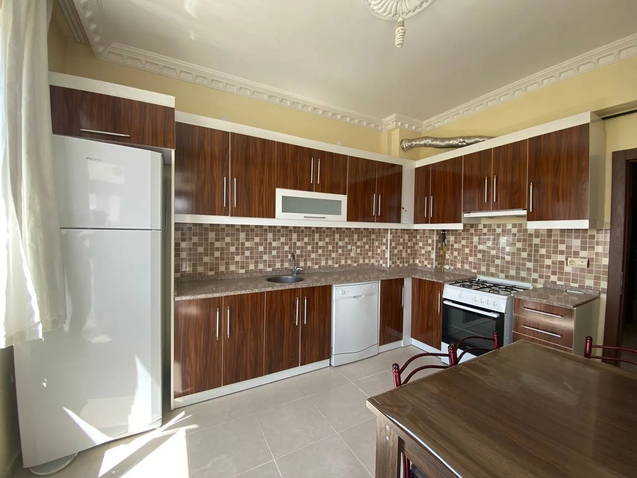 DEVELİ POLAT GAYRİMENKUL-AŞIK SEYRANİ MAH. SATILIK BAKIMLI GENİŞ FIRSAT DAİRE