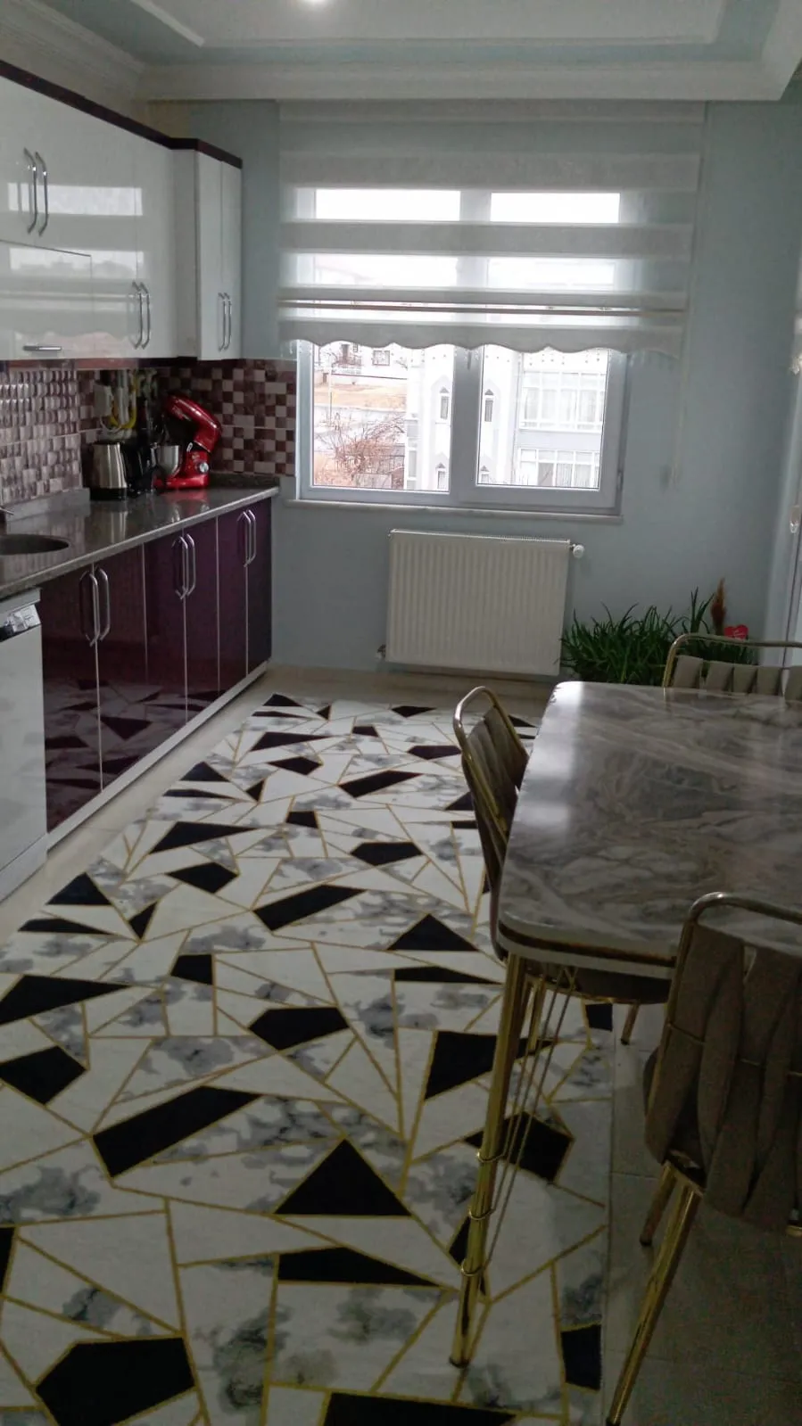 DEVELİ POLAT GAYRİMENKUL-AŞIK SEYRANİ MAH. ANAYOL ÜZERİ SATILIK BAKIMLI DAİRE