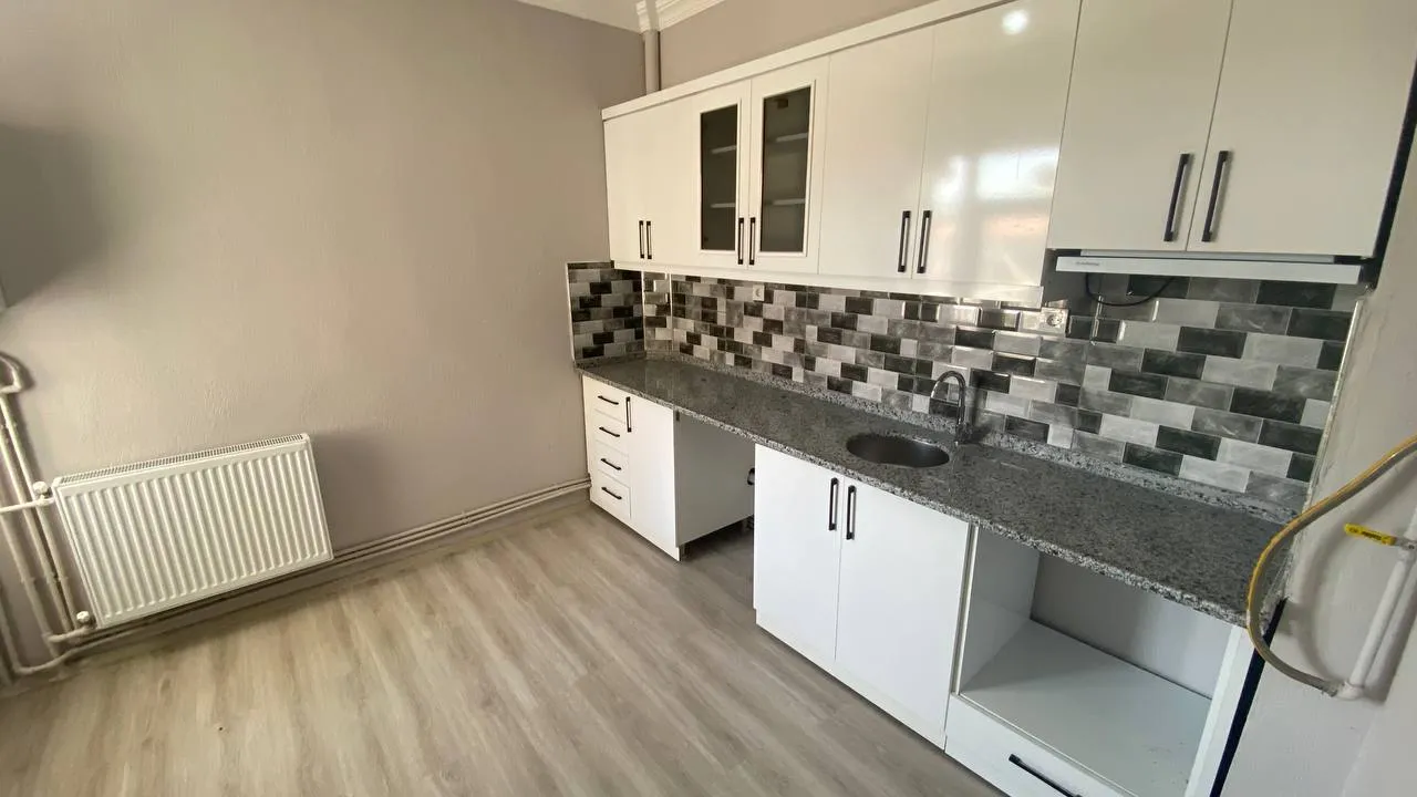 DEVELİ POLAT GAYRİMENKUL - CAMİCEDİT MAH SATILIK MASRAFSIZ 3+1 DAİRE
