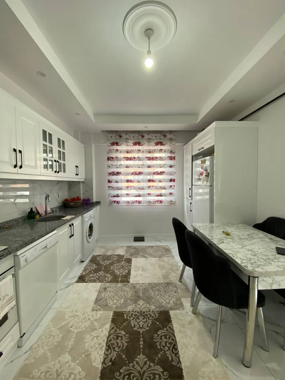 DEVELİ POLAT GAYRİMENKUL - PAZAR ALTINDA SATILIK KAPALI GARAJLI DAİRE