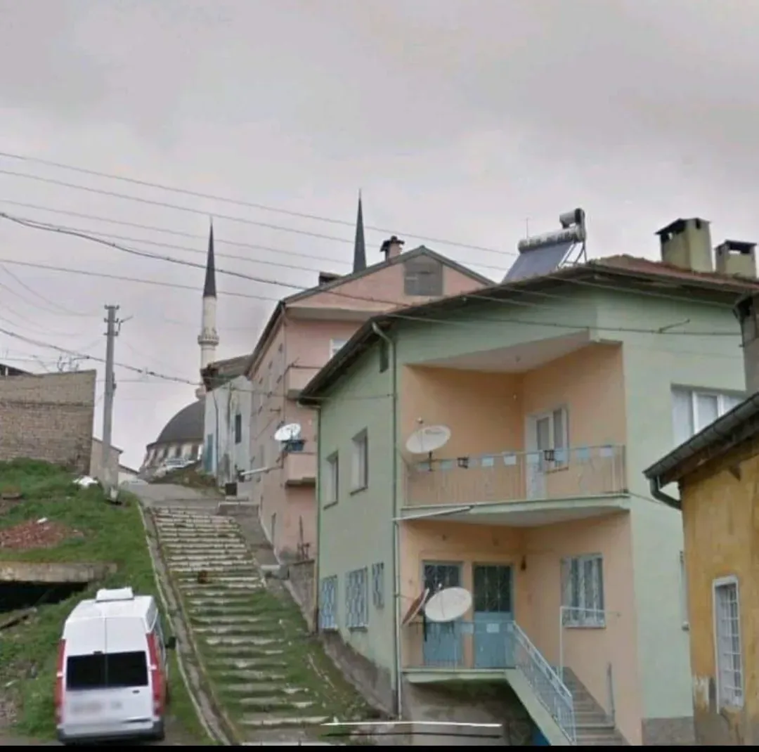 Feneseașağı-  4+1 daire