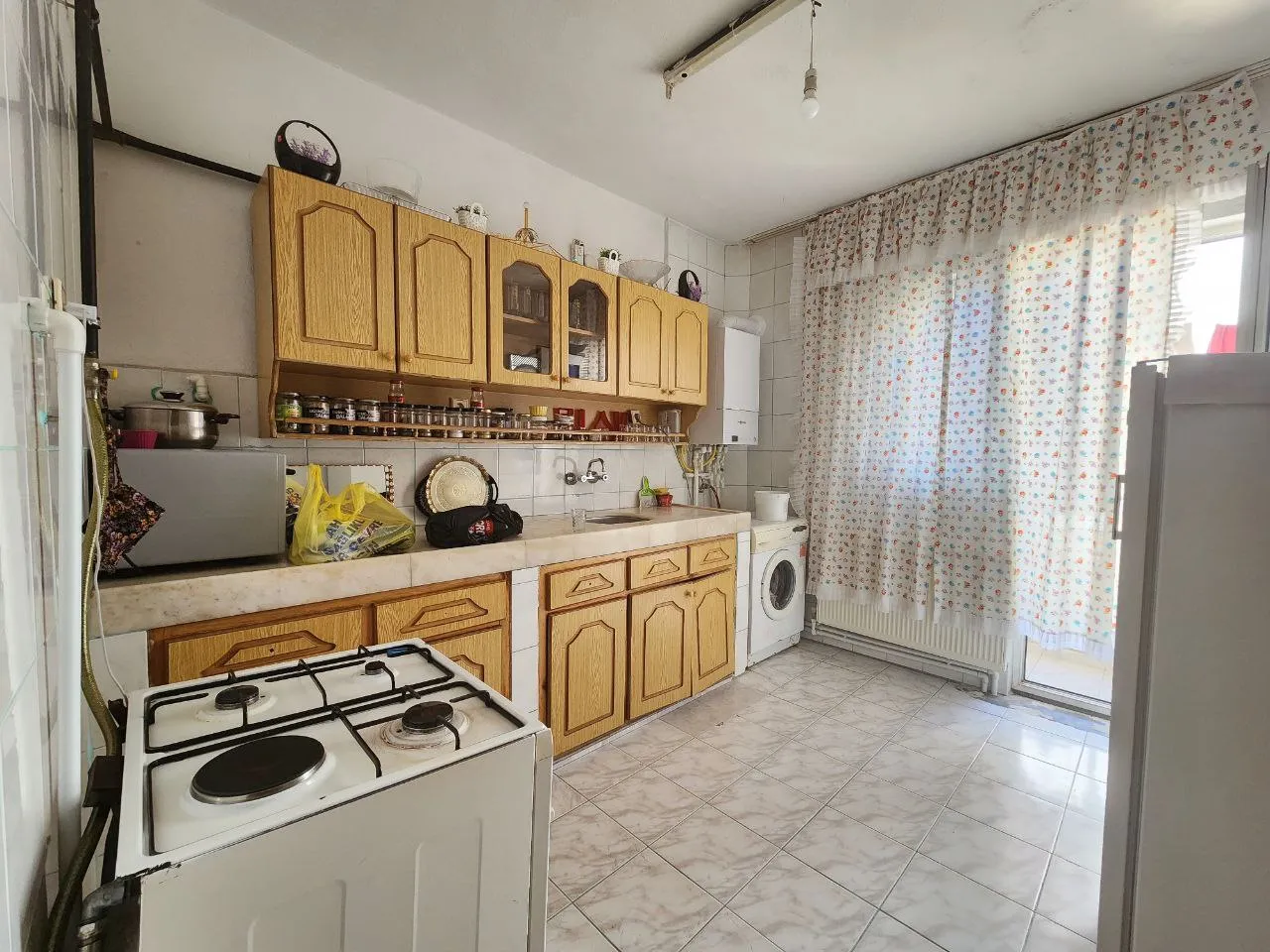 DEVELİ POLAT GAYRİMENKUL-ÇARŞI MERKEZDE UYGUN FİYATLI SATILIK 3+1 DOĞALGAZLI DAİRE