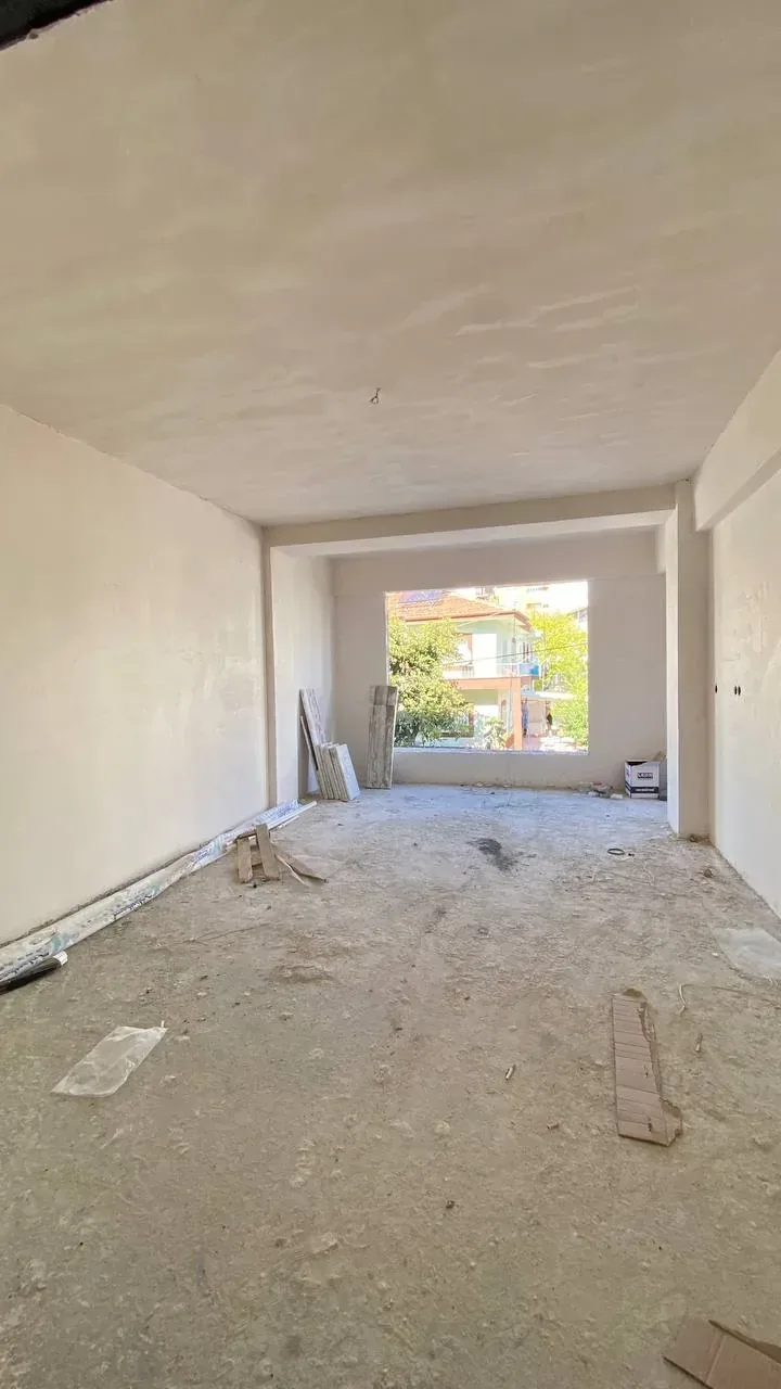 DEVELİ POLAT GAAYRİMENKUL - İBRAHİMAĞA MAH. ÇARŞI MERKEZDE SATILIK LÜX DAİRE