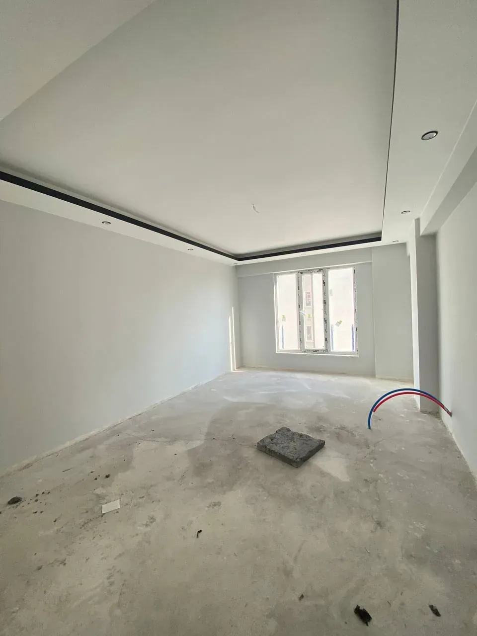 DEVELİ POLAT GAYRİMENKUL - YENİ HAS. MEVKİİNDE SATILIK TOPRAKTAN LÜX DAİRE