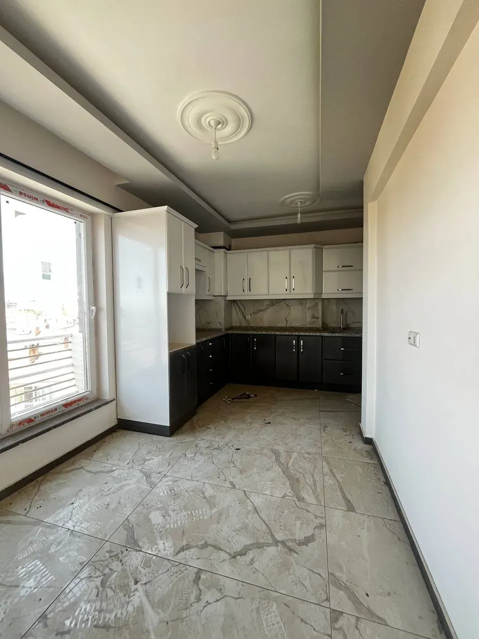 DEVELİ POLAT GAYRİMENKUL - KARA YOLLARI MEVKİ SATILIK ARA KAT MANZARALI LÜX DAİRE