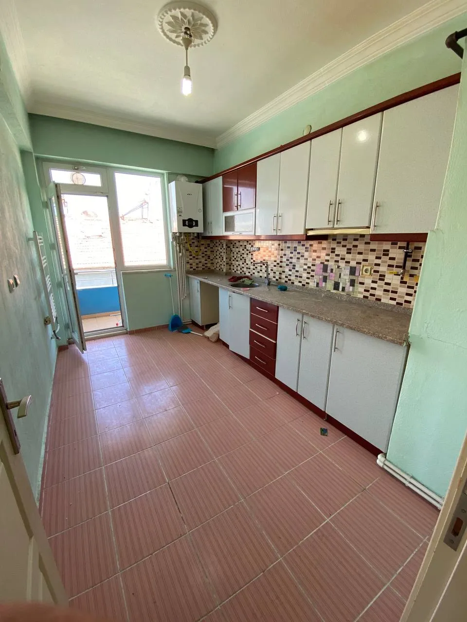 DEVELİ POLAT GAYRİMENKUL - YENİ MAHALLEDE KİRALIK 3+1 DAİRE